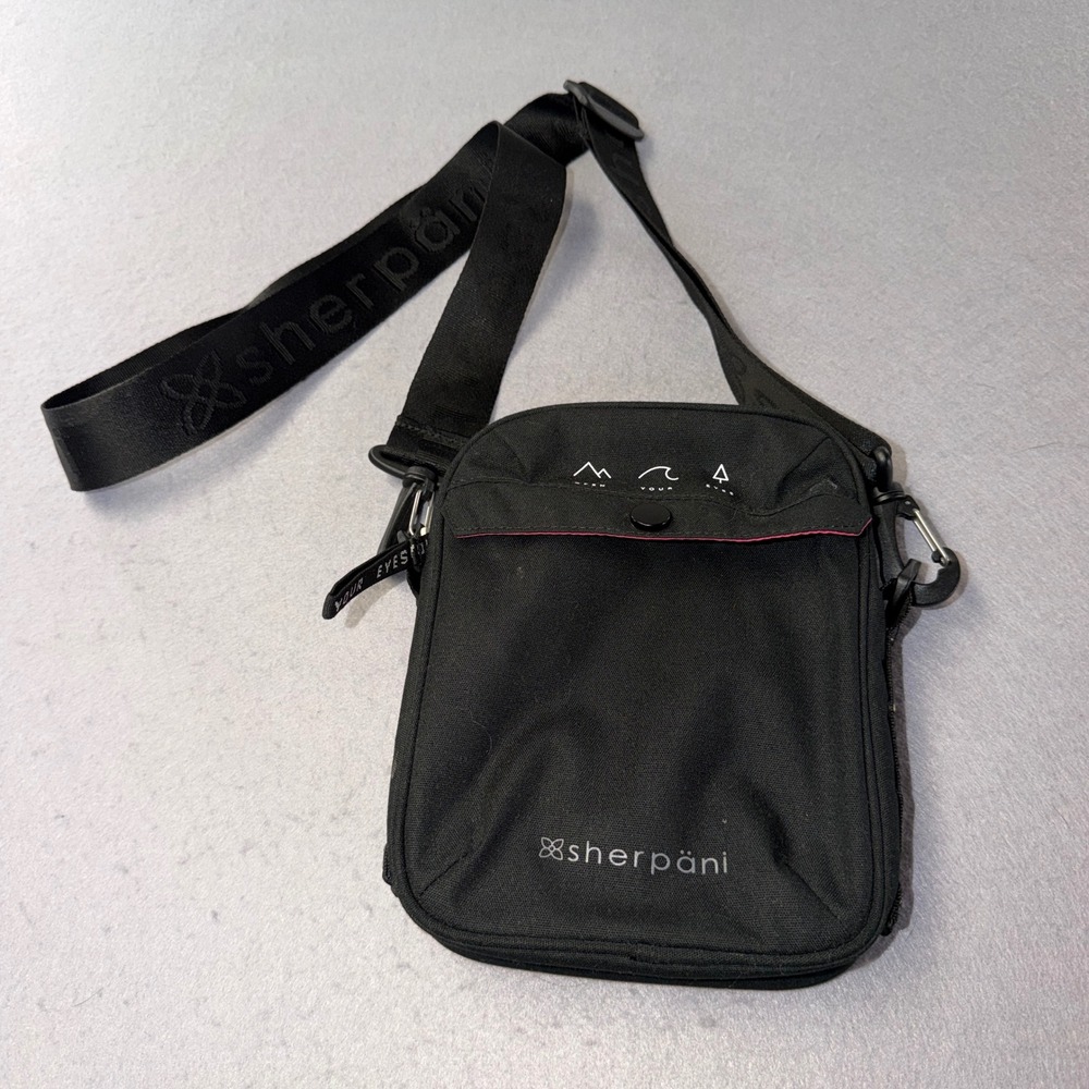 Sherpani Crossbody Bag Womens OS Black Pink Canvas Adjustable Logo Strap Mini